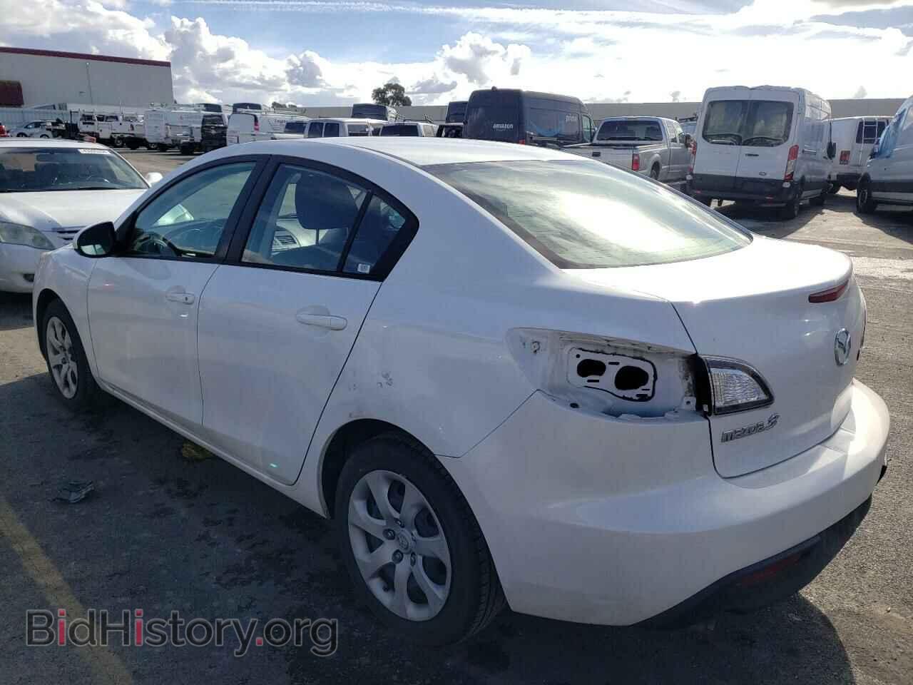 2011 MAZDA 3 - VIN: JM1BL1UG0B1420691 - Фото 2