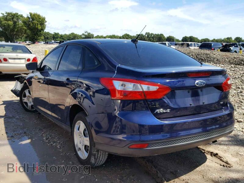 2012 Ford FOCUS (VIN 1FAHP3F21CL163533) — photo 3 of 10