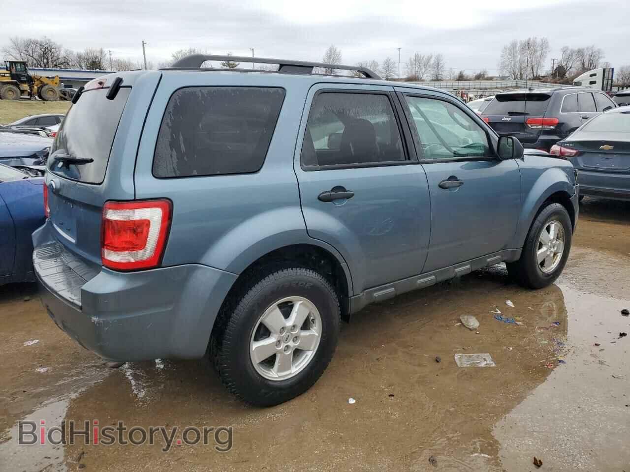 2010 FORD ESCAPE - VIN: 1FMCU0D77AKB28276 - Фото 3