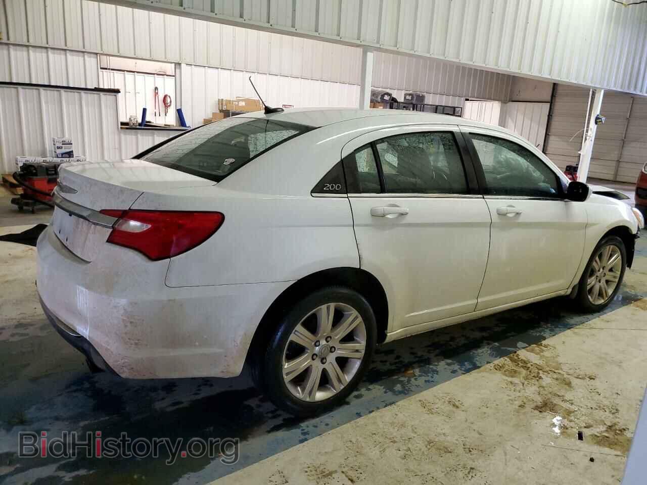 2013 CHRYSLER 200 - VIN: 1C3CCBBB3DN542561 - Фото 3