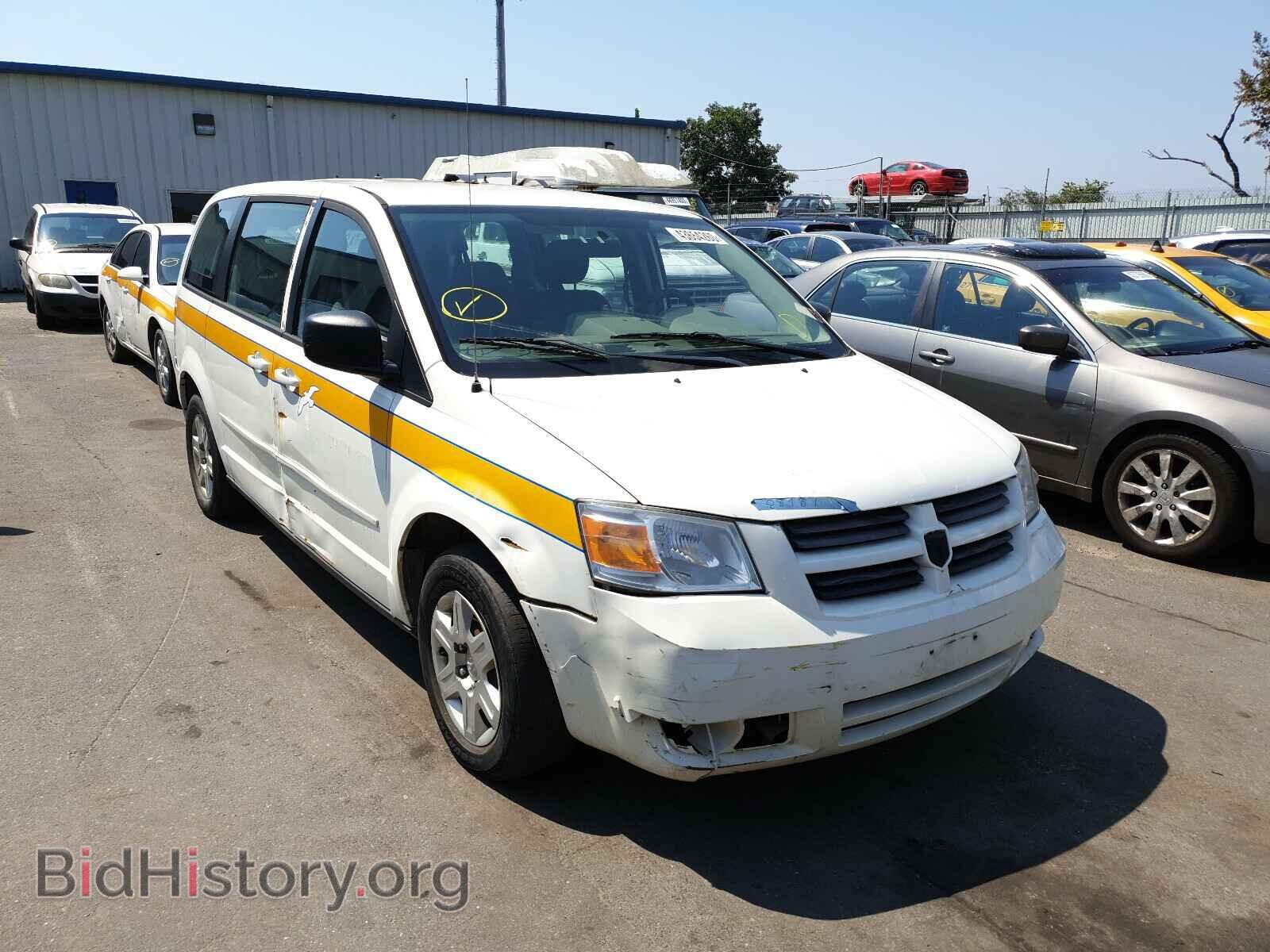 Photo 2D4RN4DE2AR231949 - DODGE CARAVAN 2010