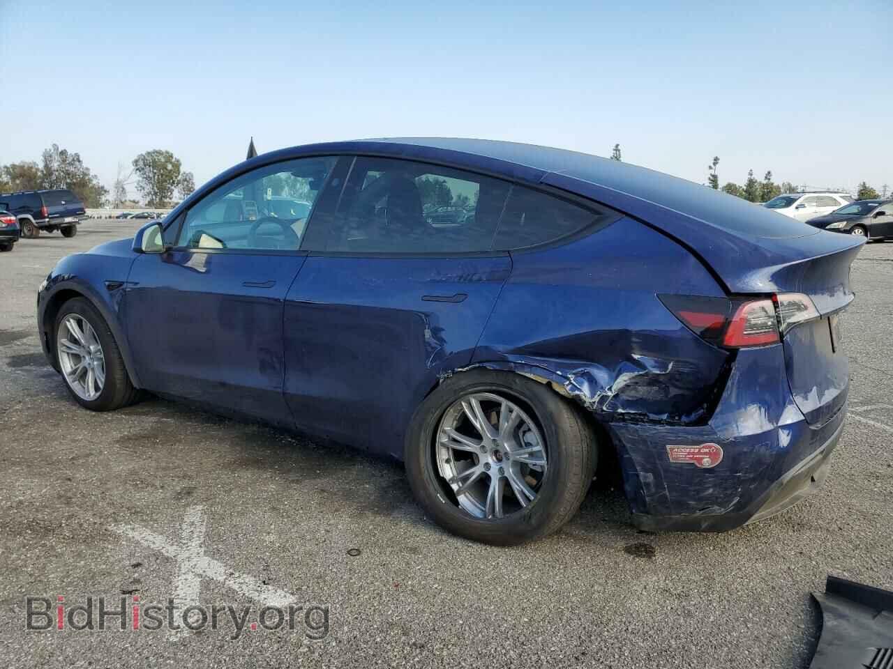 2024 TESLA MODEL Y - VIN: 7SAYGDEE2RF003784 - Photo 2