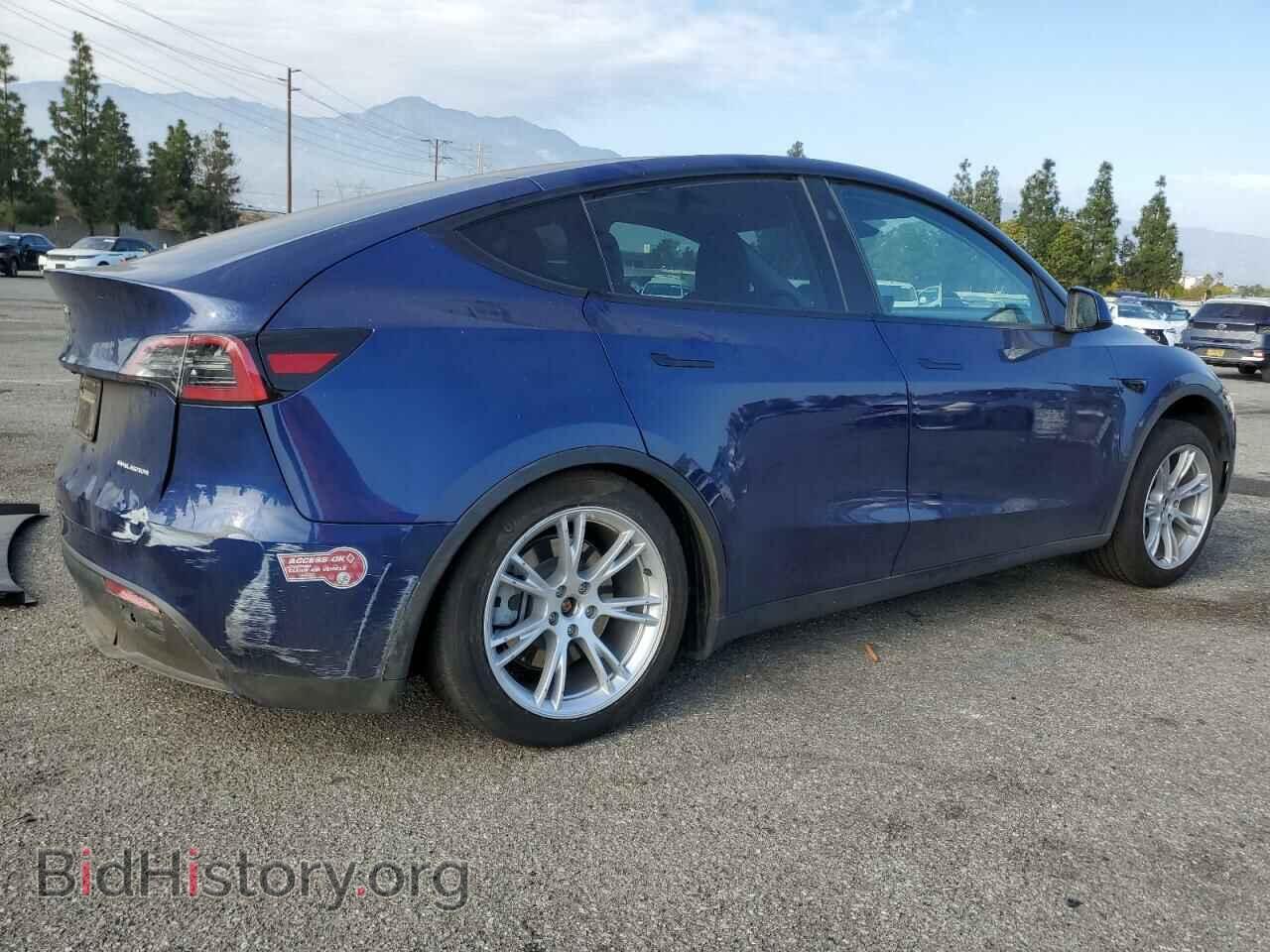 2024 TESLA MODEL Y - VIN: 7SAYGDEE2RF003784 - Photo 3