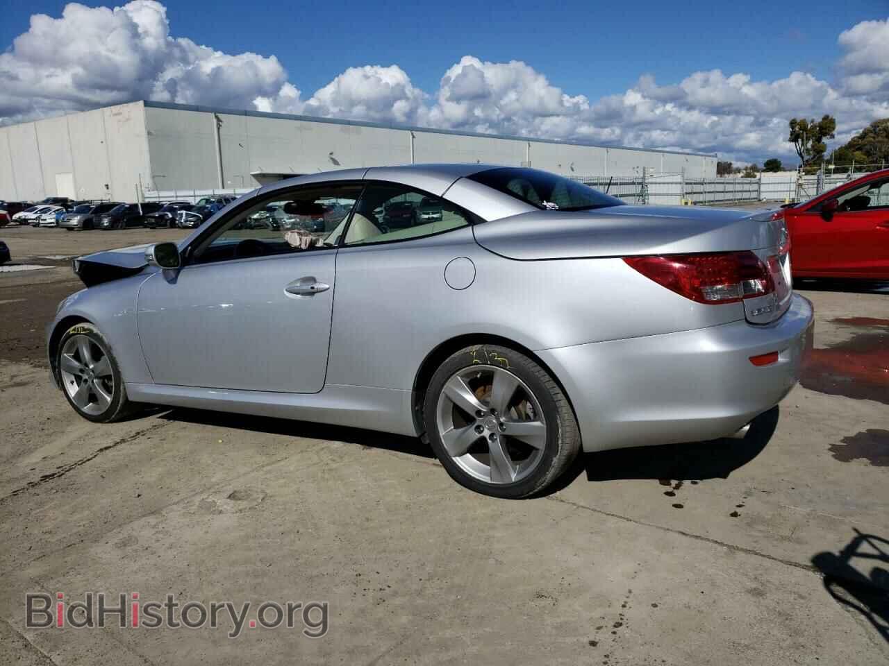 2010 LEXUS IS - VIN: JTHFF2C29A2510627 - Фото 2