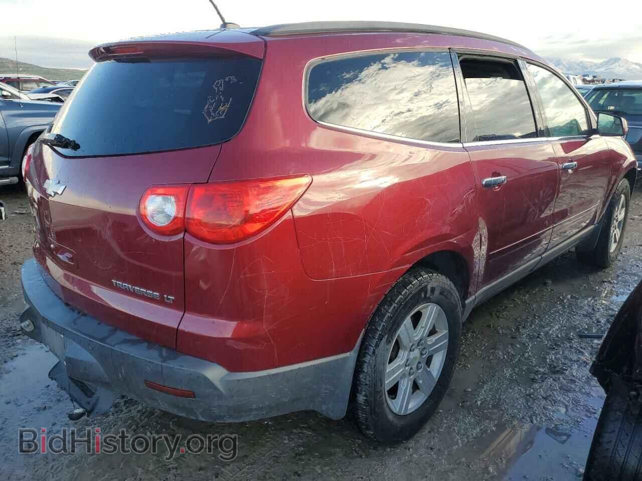 2011 CHEVROLET TRAVERSE - VIN: 1GNKVJED1BJ154507 - Фото 3