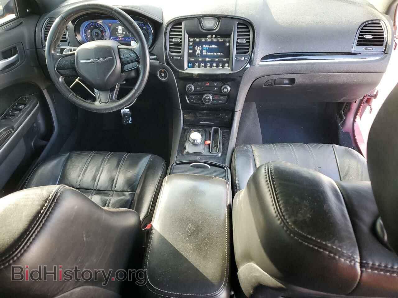 2019 CHRYSLER 300 - VIN: 2C3CCAGG6KH569760 - Photo 8