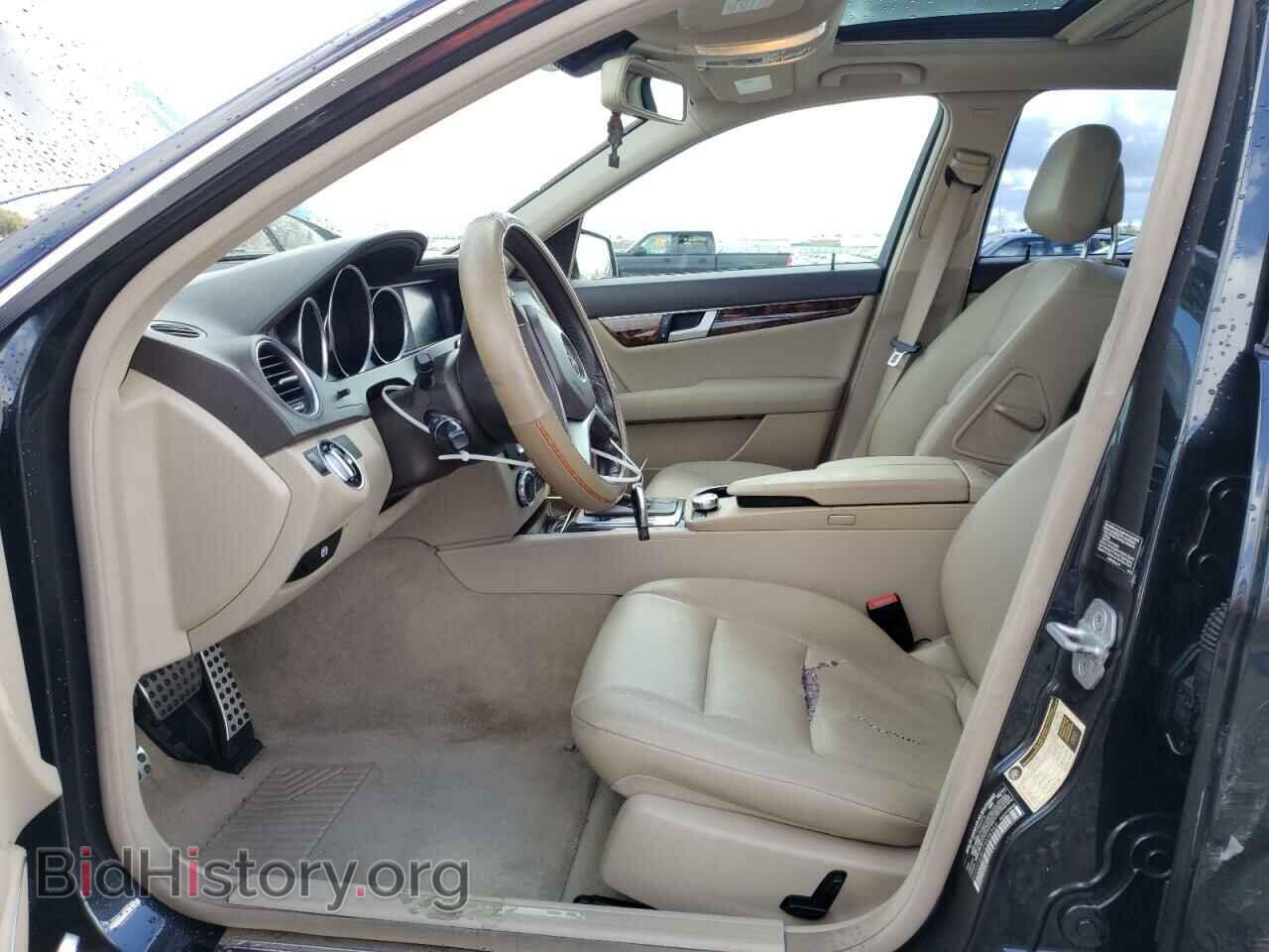 2012 MERCEDES-BENZ C-CLASS - VIN: WDDGF4HB1CA636943 - Фото 7