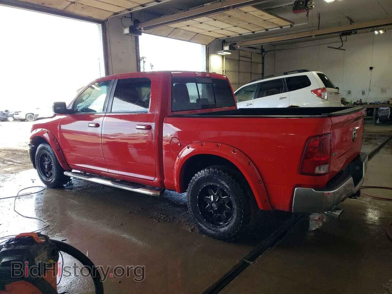 2011 DODGE RAM 1500 - VIN: 1D7RV1CT0BS593652 - Фото 2