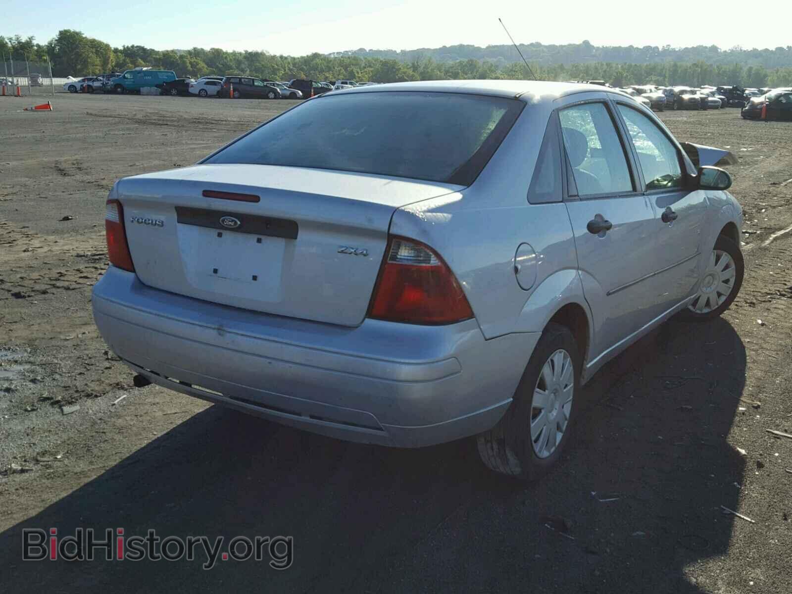2005 FORD FOCUS - VIN: 1FAFP34N65W121977 - Фото 4