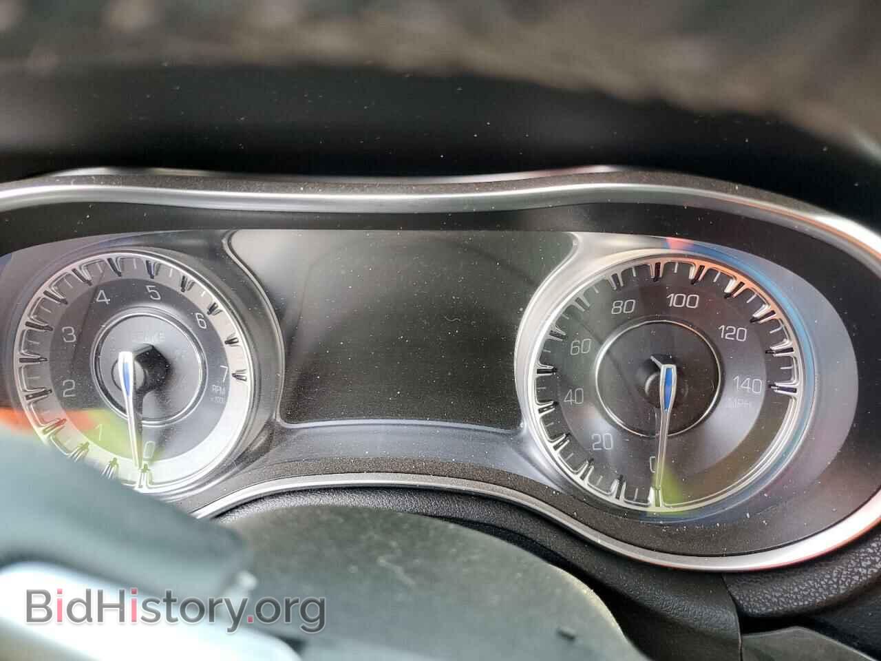 2018 CHRYSLER 300 - VIN: 2C3CCAAG8JH321081 - Фото 9