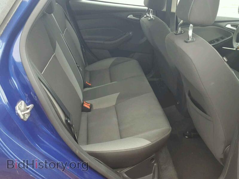 2012 Ford FOCUS (VIN 1FAHP3F2XCL278535) — photo 6 of 10