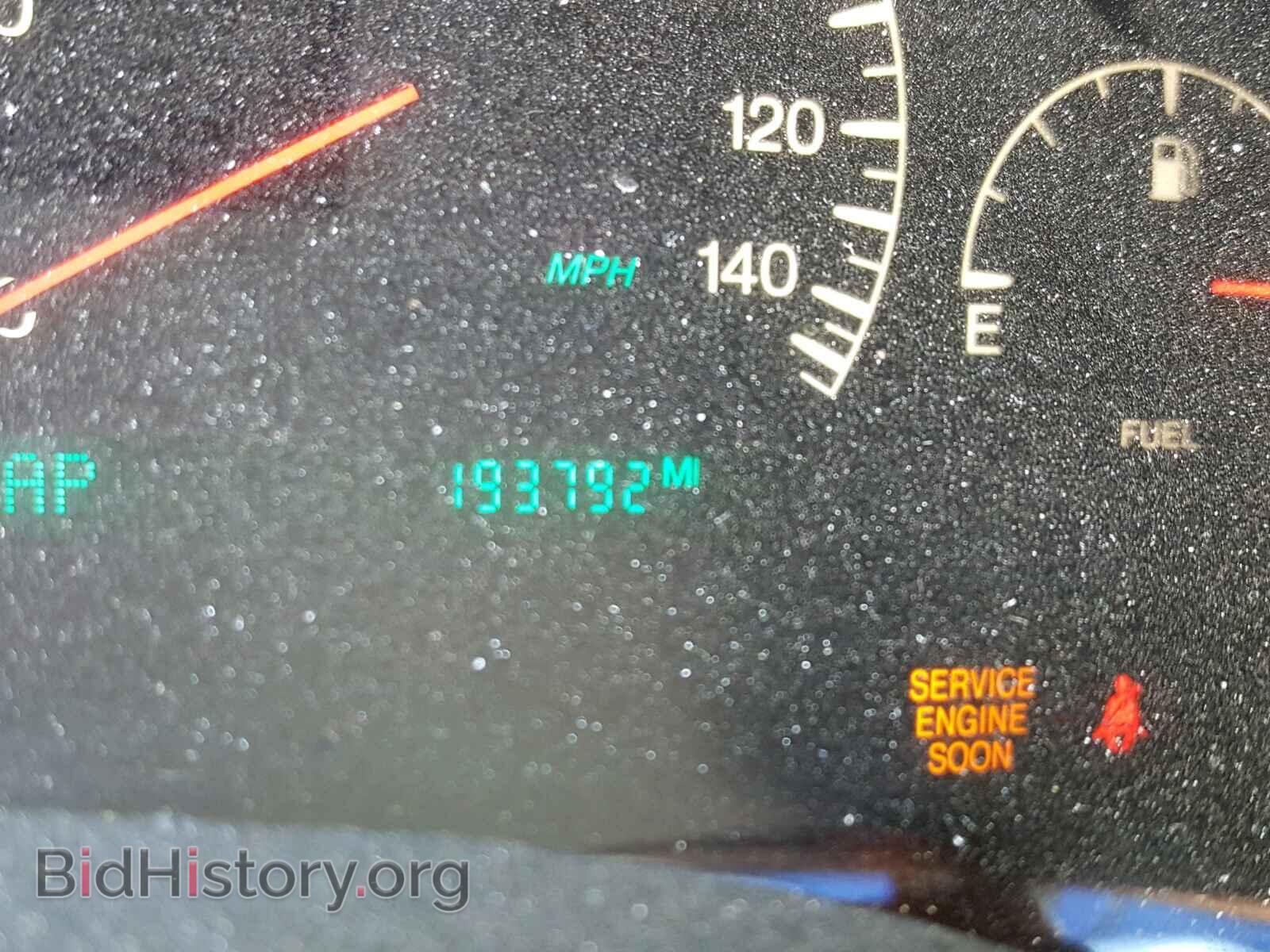 2001 CADILLAC DEVILLE - VIN: 1G6KF57941U274467 - Photo 8