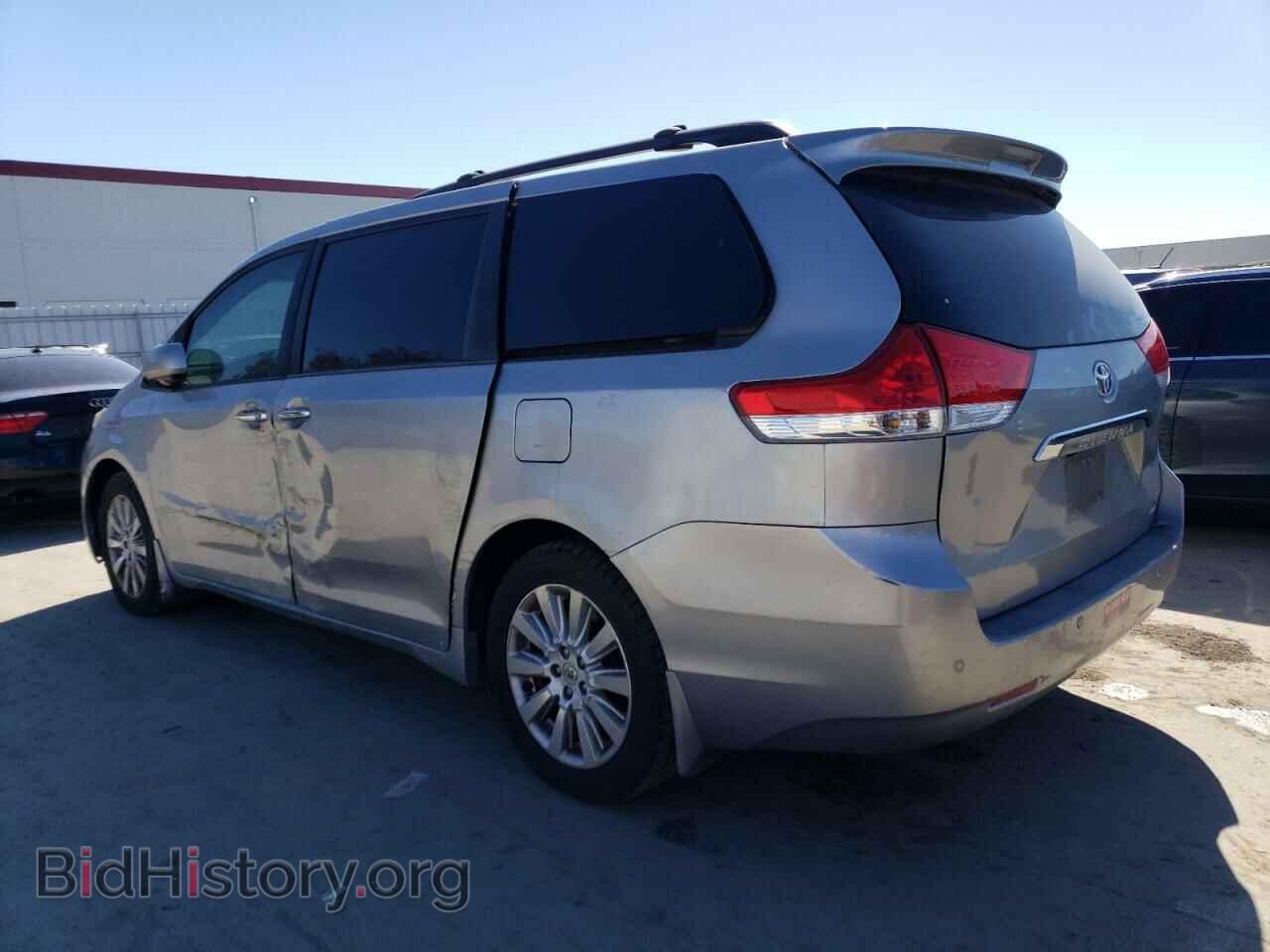 2011 TOYOTA All Models - VIN: 5TDDK3DCXBS021875 - Фото 2