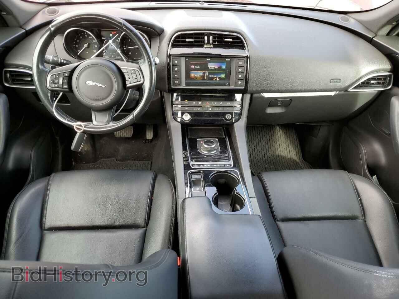 2017 JAGUAR F-PACE - VIN: SADCJ2BN8HA099515 - Фото 8