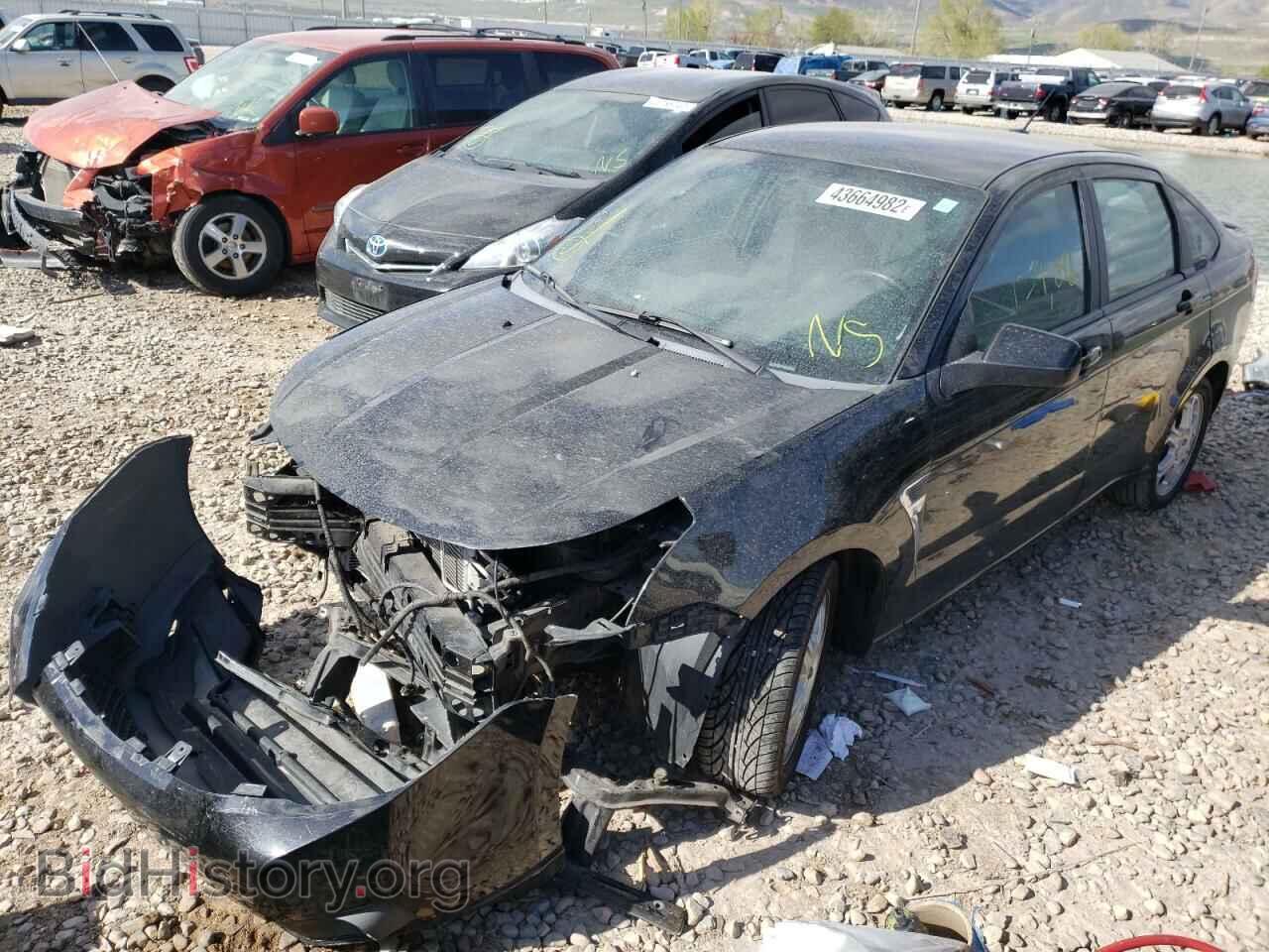 2008 FORD FOCUS - VIN: 1FAHP35N68W158023 - Фото 2