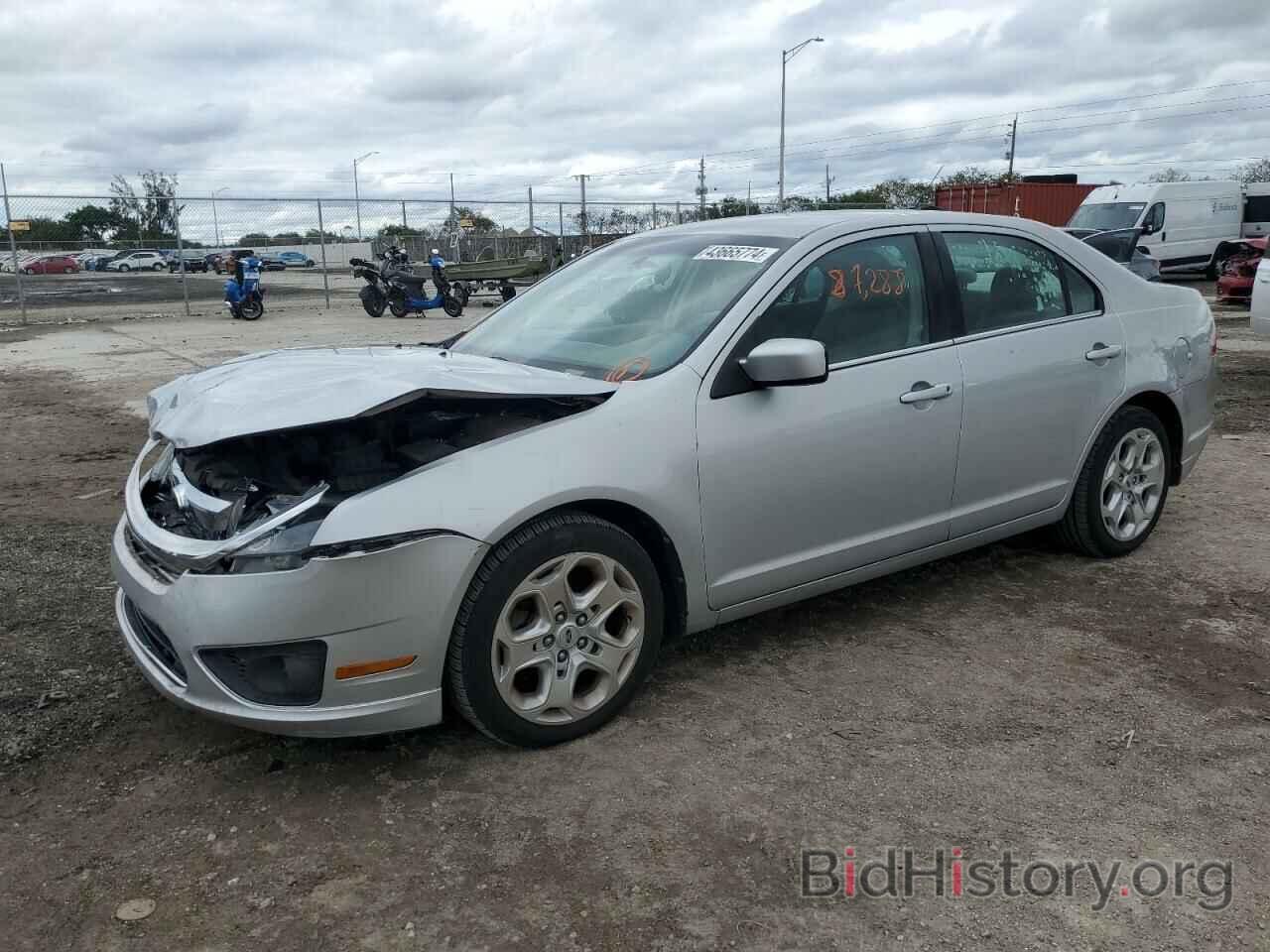 Photo 3FAHP0HA6AR287668 - FORD FUSION 2010