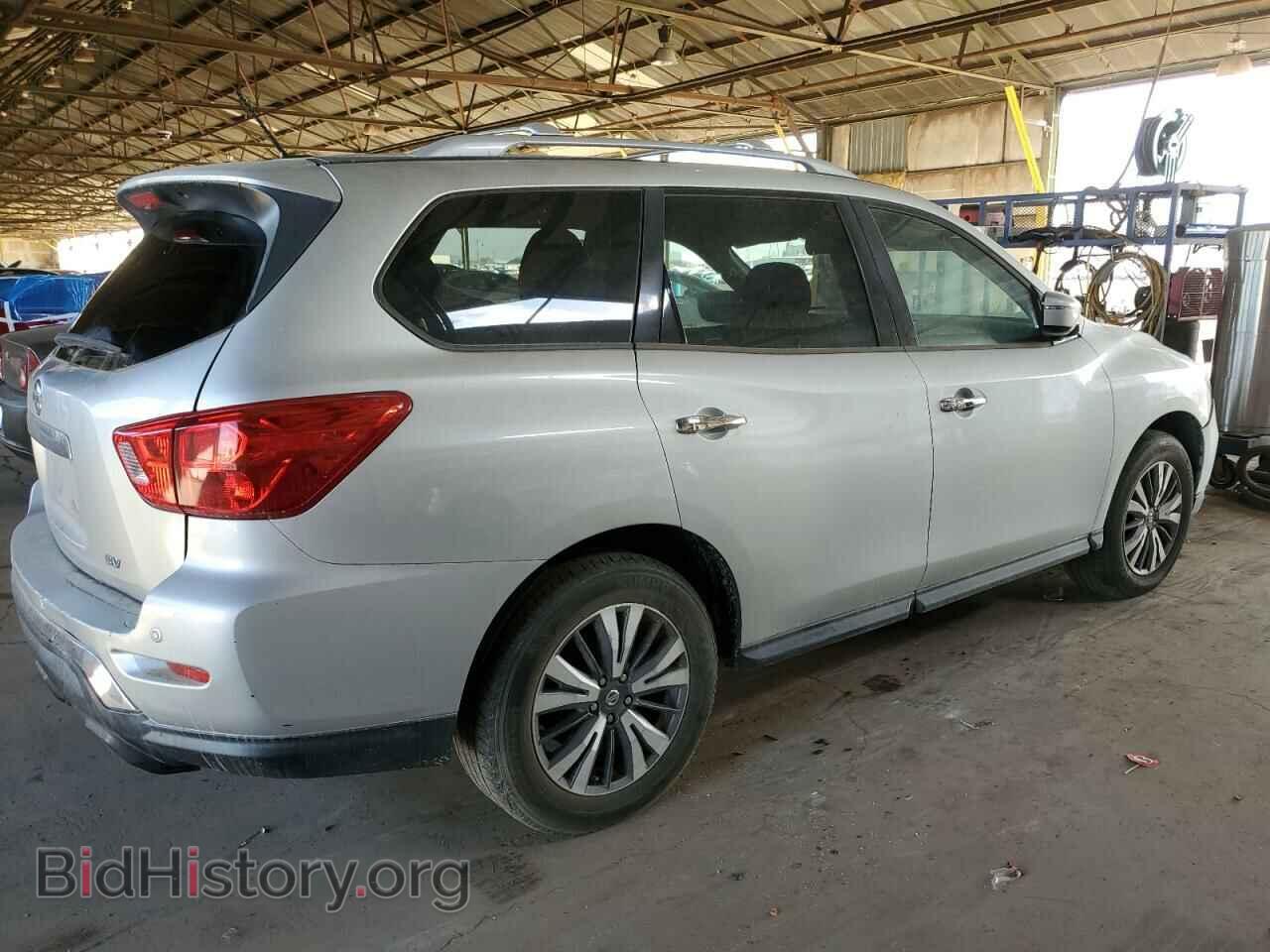 2017 NISSAN PATHFINDER - VIN: 5N1DR2MN5HC679990 - Фото 3