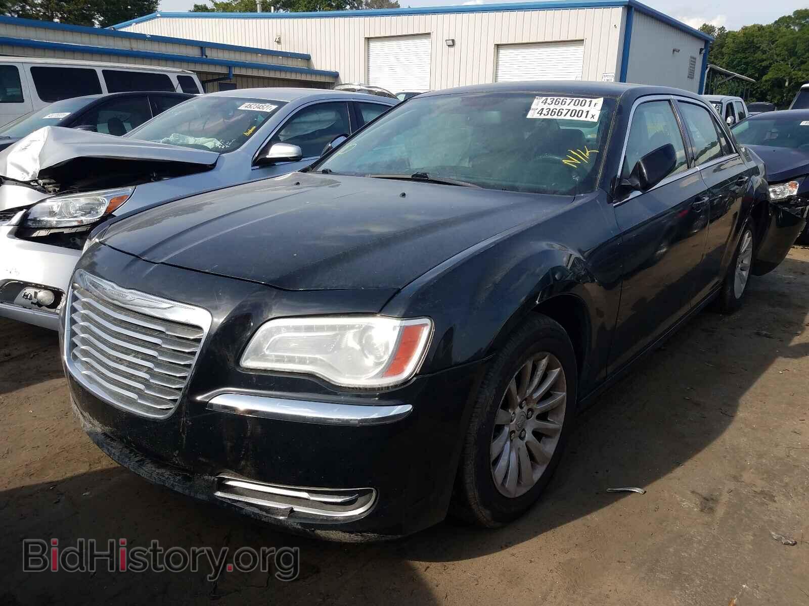 2014 CHRYSLER 300 - VIN: 2C3CCAAG5EH119739 - Фото 2