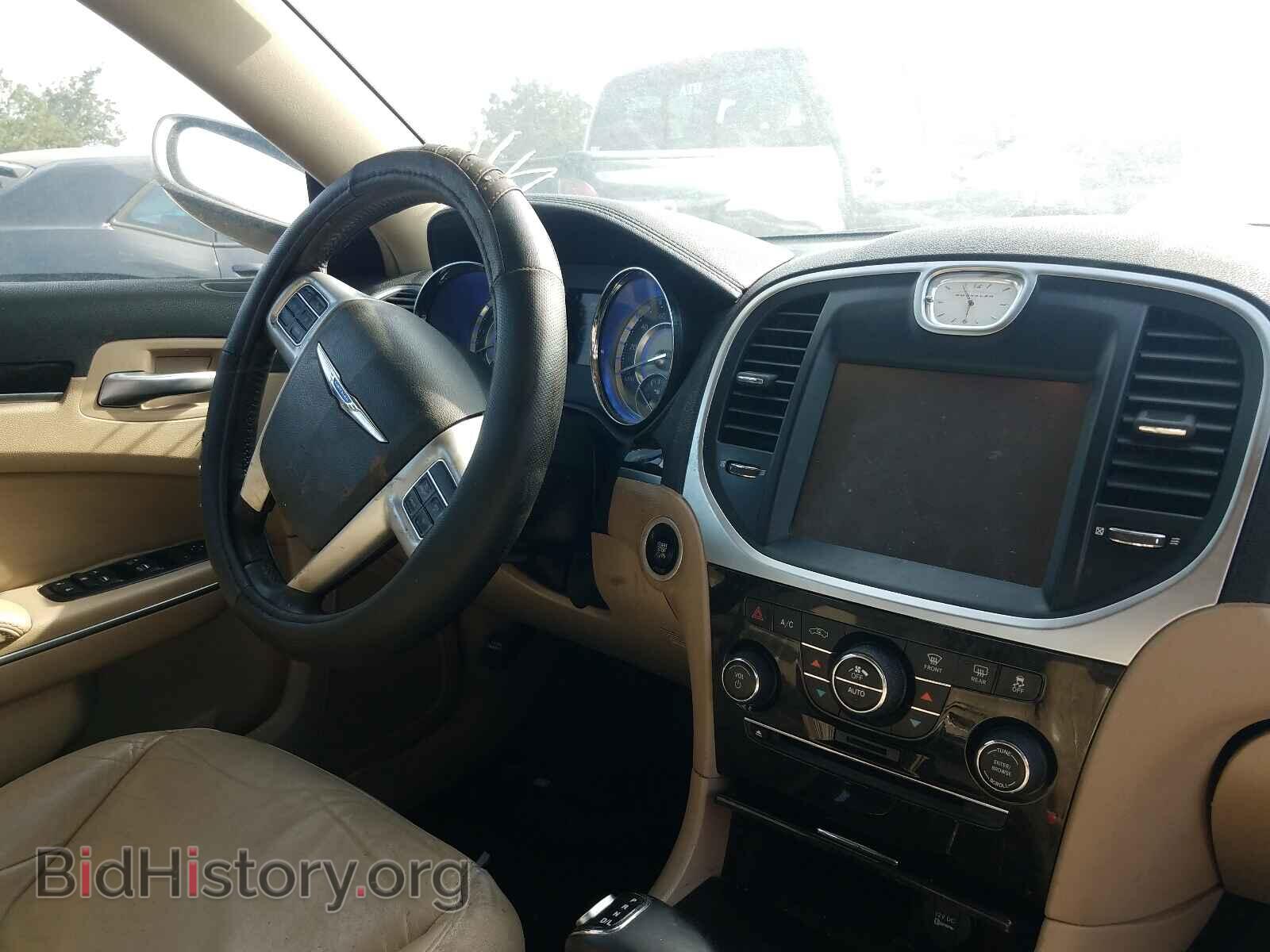 2014 CHRYSLER 300 - VIN: 2C3CCAAG5EH119739 - Фото 9