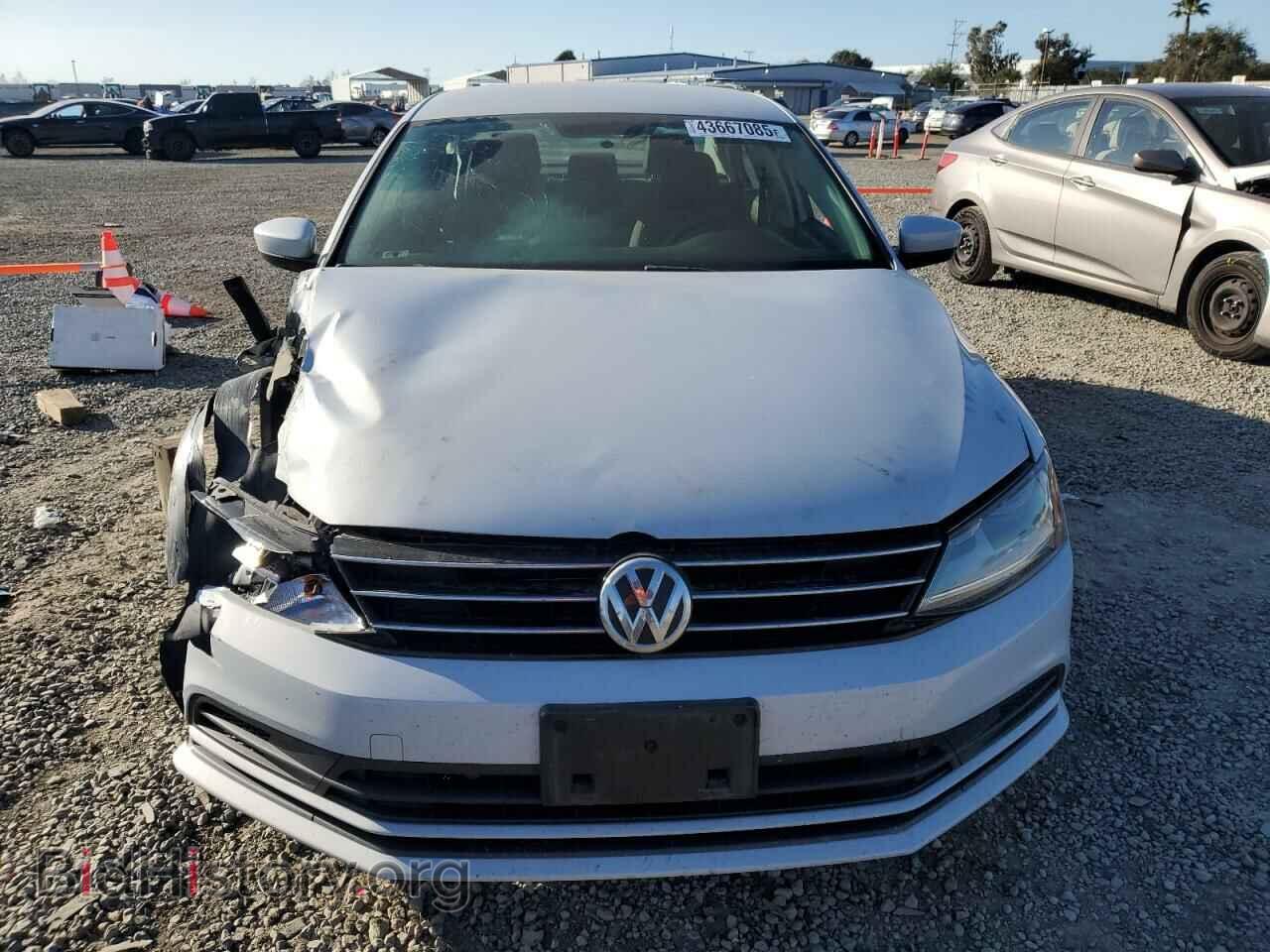 2017 VOLKSWAGEN JETTA - VIN: 3VW2B7AJ9HM371134 - Фото 5