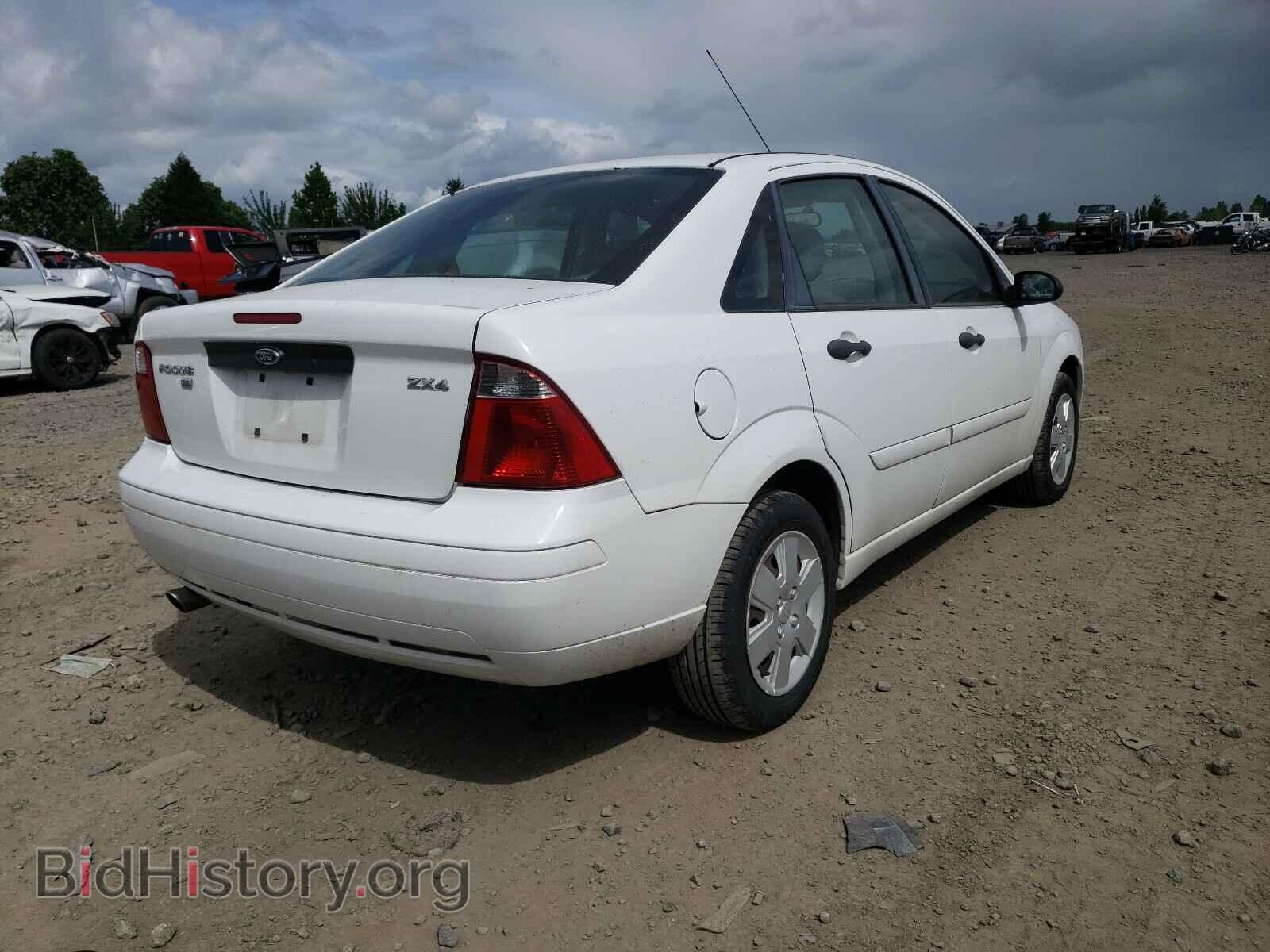 2006 FORD FOCUS - VIN: 1FAFP34N66W256149 - Фото 4