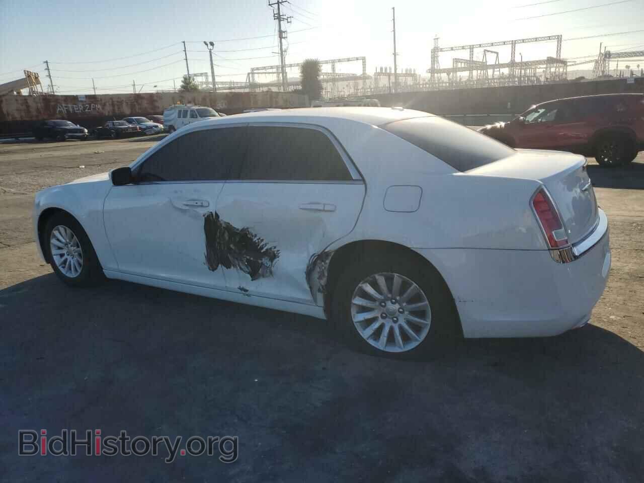 2014 CHRYSLER 300 - VIN: 2C3CCAAG7EH377521 - Фото 2