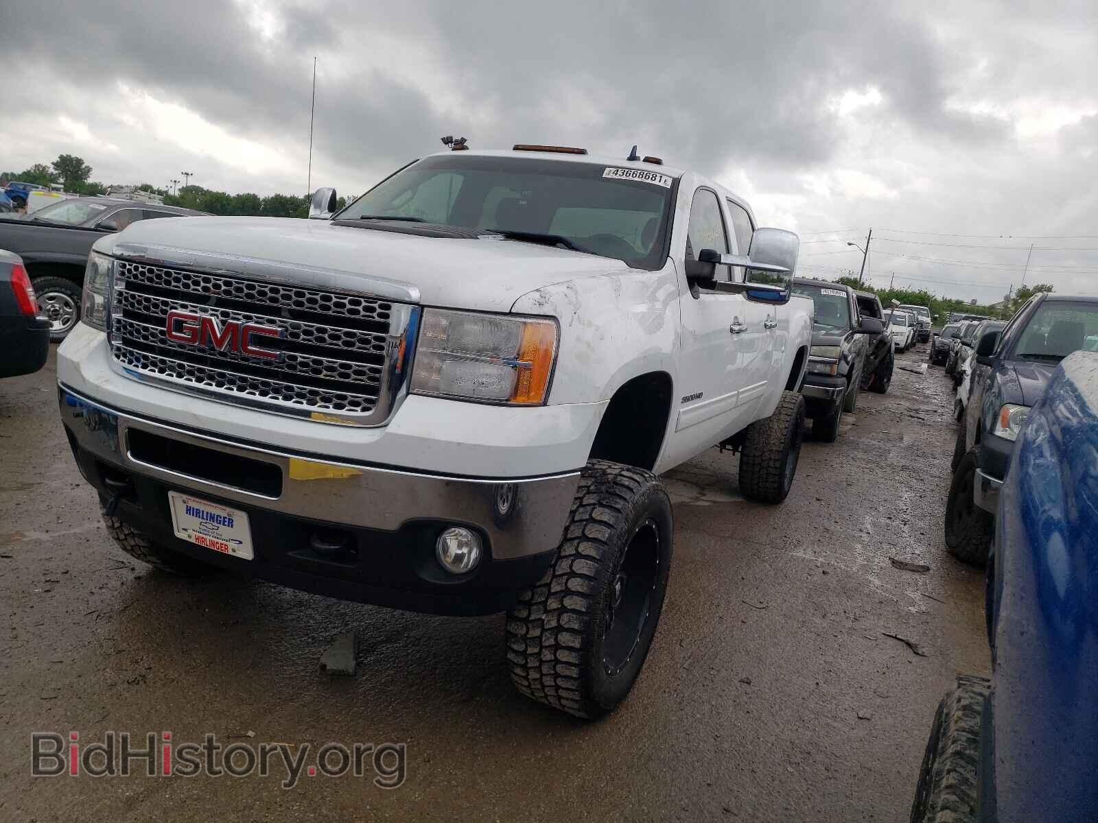 2012 GMC SIERRA - VIN: 1GT423C84CF106144 - Фото 2