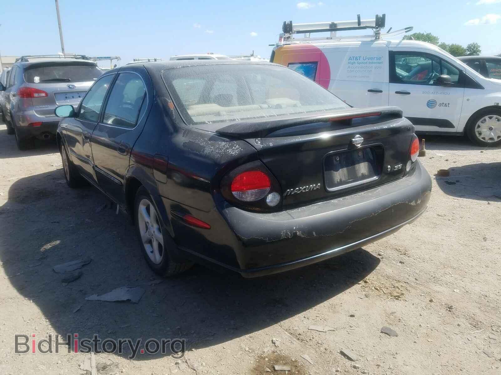 2000 NISSAN MAXIMA - VIN: JN1CA31D3YT710553 - Photo 3