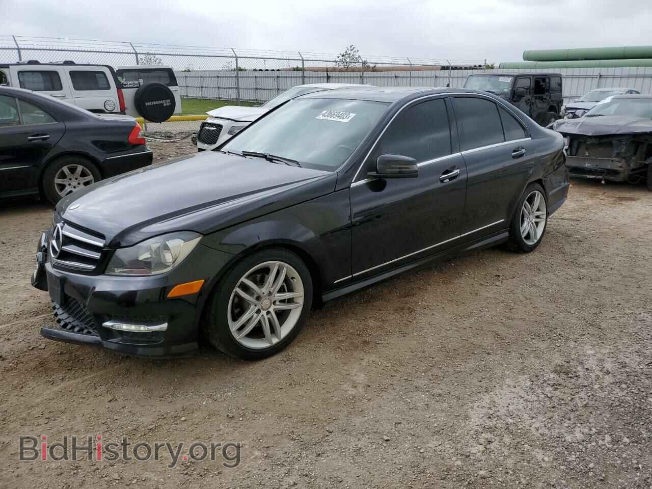 Photo WDDGF4HB6EA961137 - MERCEDES-BENZ C-CLASS 2014