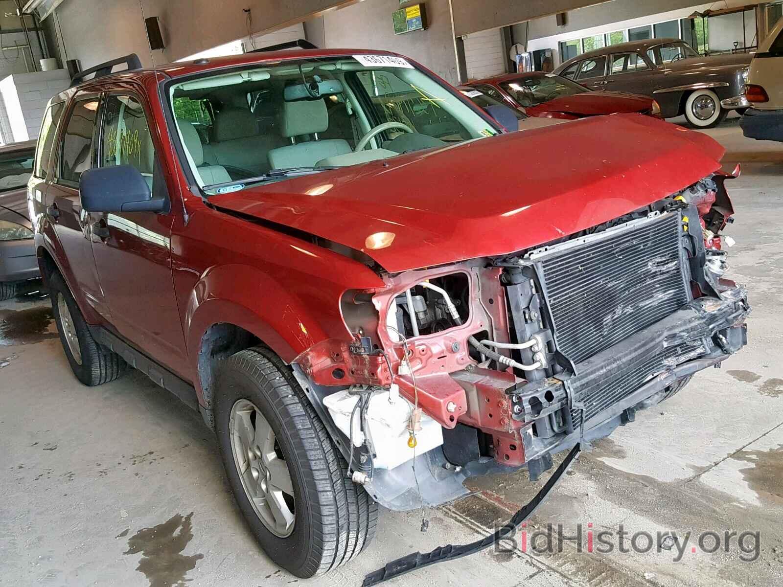 Photo 1FMCU0D76CKA33274 - FORD ESCAPE XLT 2012