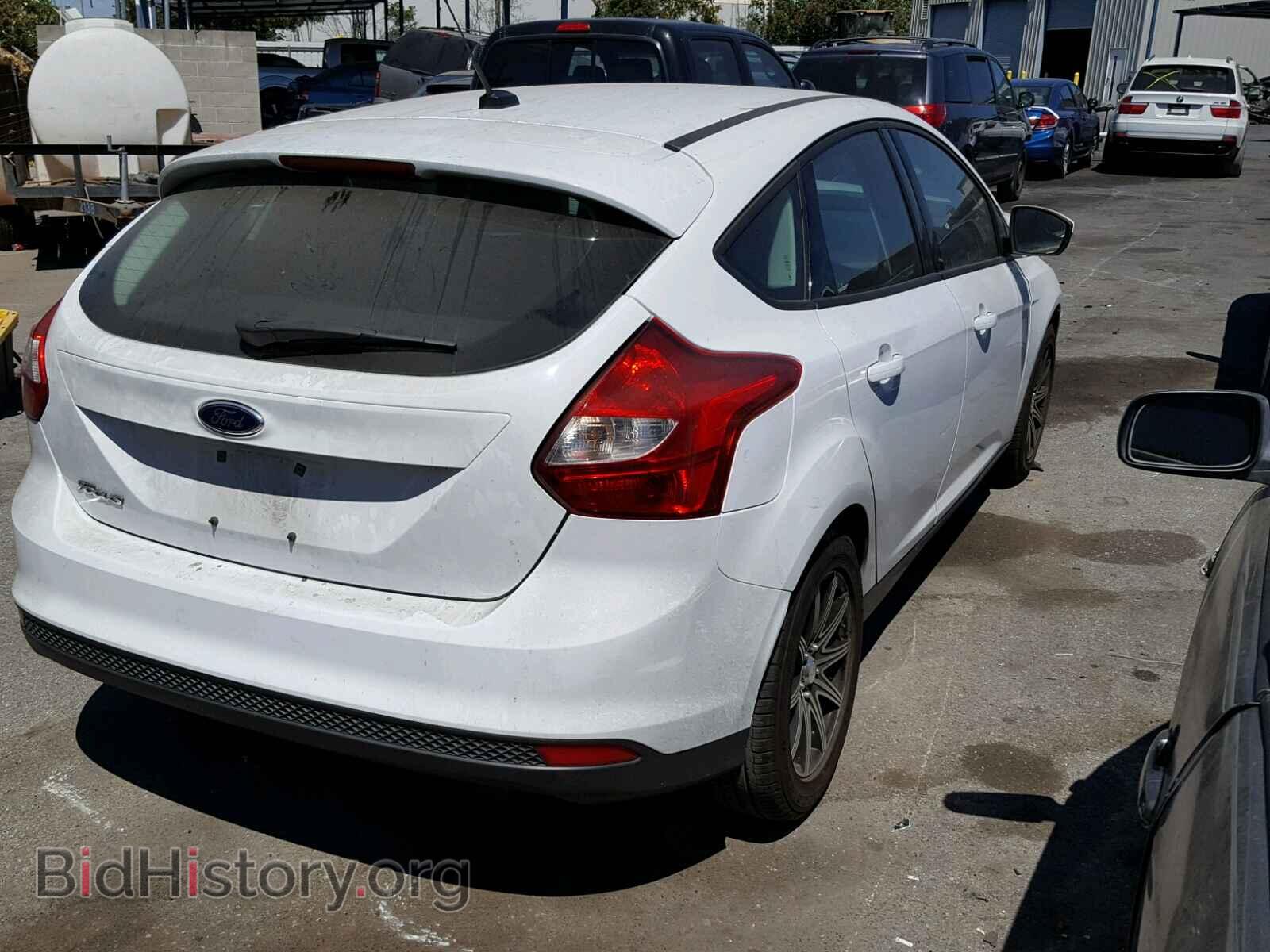 2012 Ford FOCUS (VIN 1FAHP3K28CL459221) — photo 4 of 10