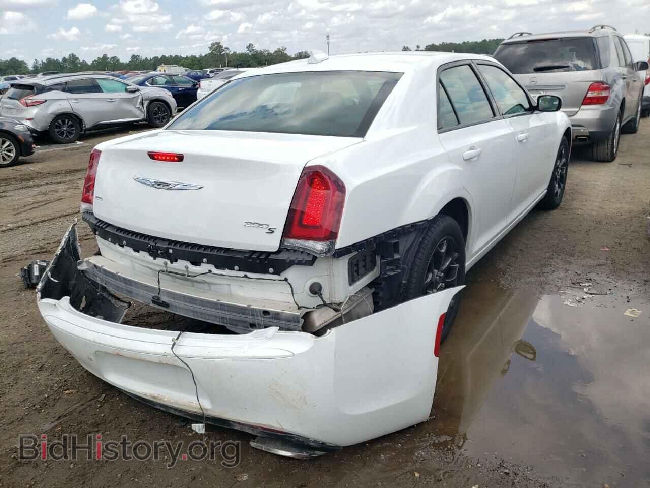 2020 CHRYSLER 300 - VIN: 2C3CCAGGXLH142003 - Фото 4