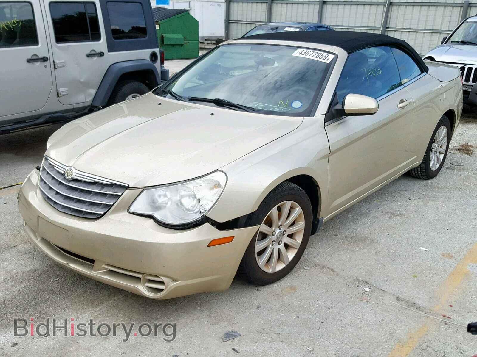 2010 CHRYSLER SEBRING - VIN: 1C3BC5ED7AN138409 - Фото 2