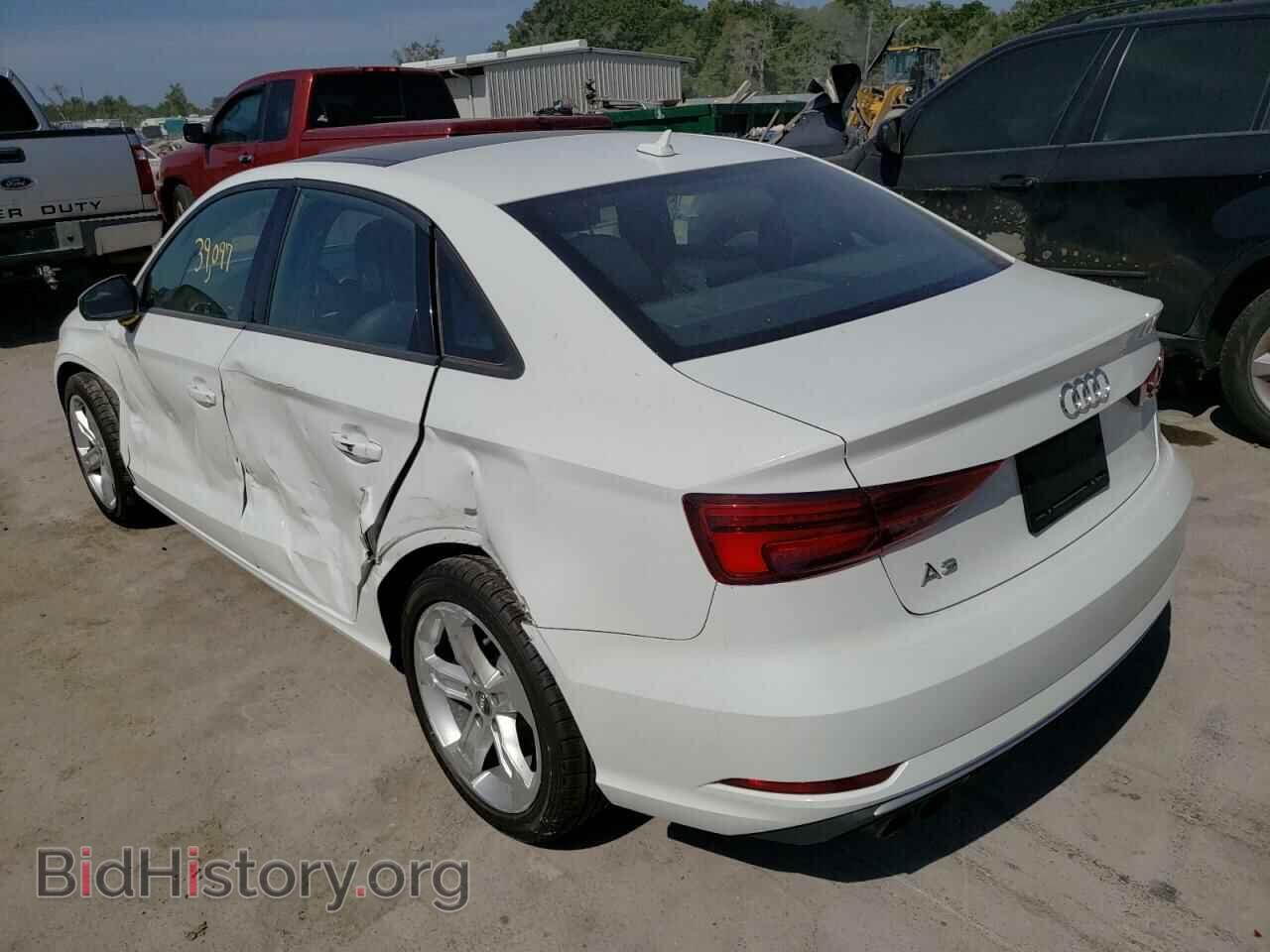 2017 AUDI A3 - VIN: WAUAUGFF3H1037835 - Фото 3