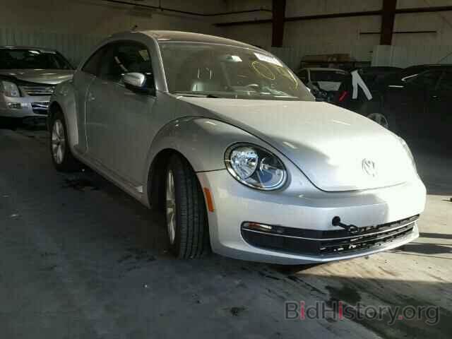 Photo 3VWJL7AT2EM626812 - VOLKSWAGEN BEETLE 2014