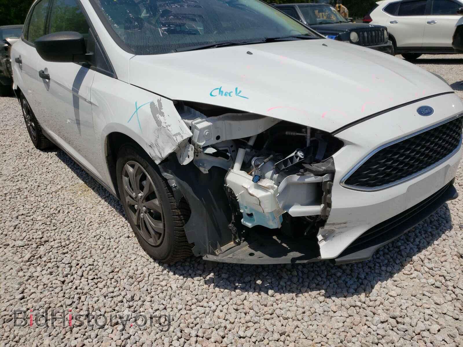 2016 FORD FOCUS - VIN: 1FADP3E24GL241051 - Photo 9