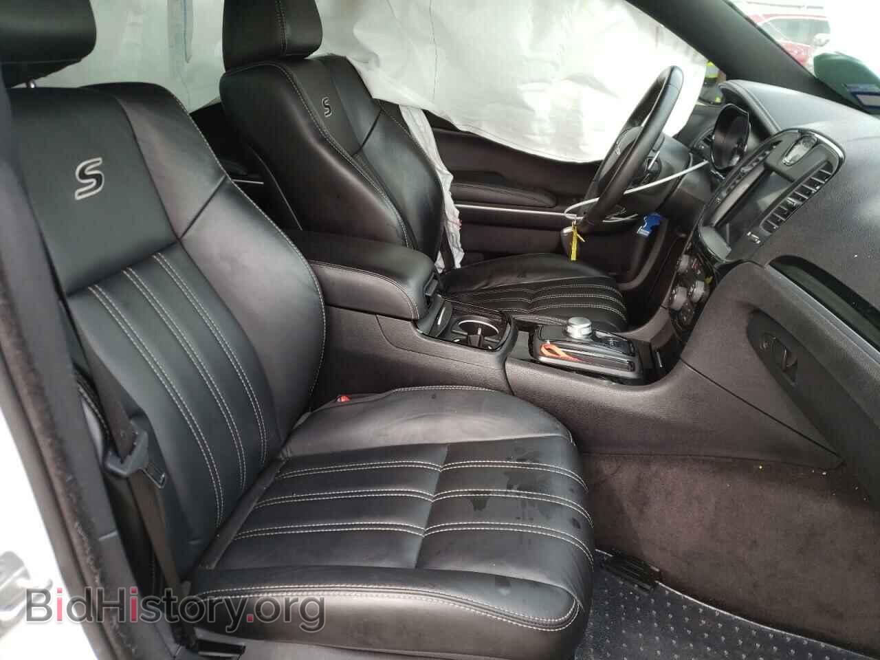 2019 CHRYSLER 300 - VIN: 2C3CCABG7KH539450 - Фото 5