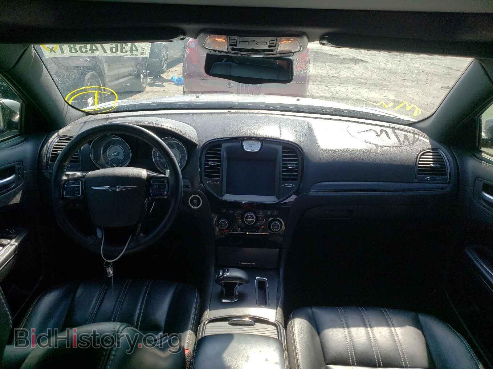 2014 CHRYSLER 300 - VIN: 2C3CCABG5EH380111 - Фото 9