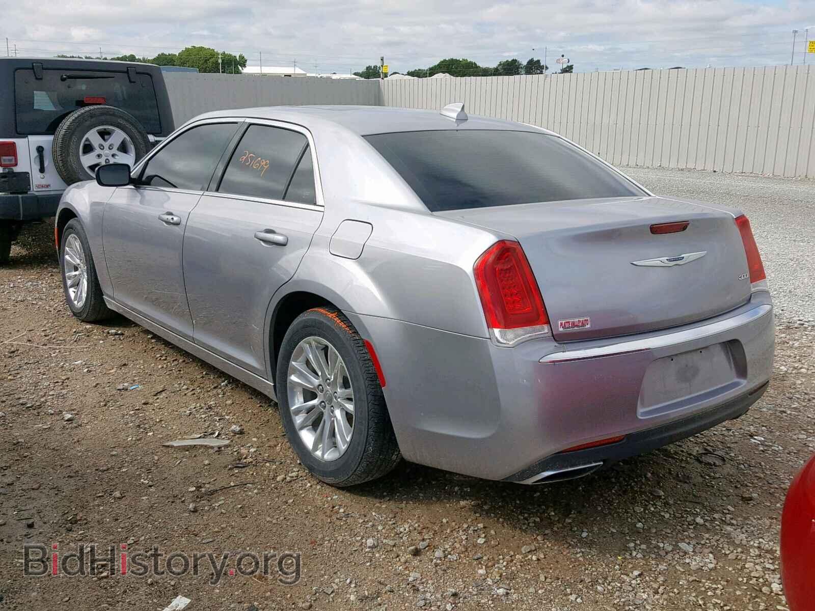 2017 CHRYSLER 300 - VIN: 2C3CCAAG5HH591010 - Фото 3