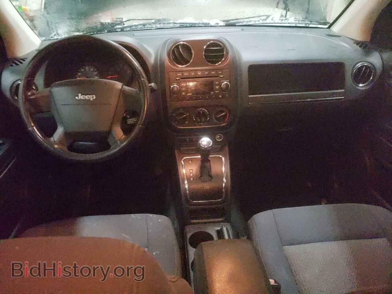 2009 JEEP COMPASS - VIN: 1J4FT47B59D110400 - Photo 8
