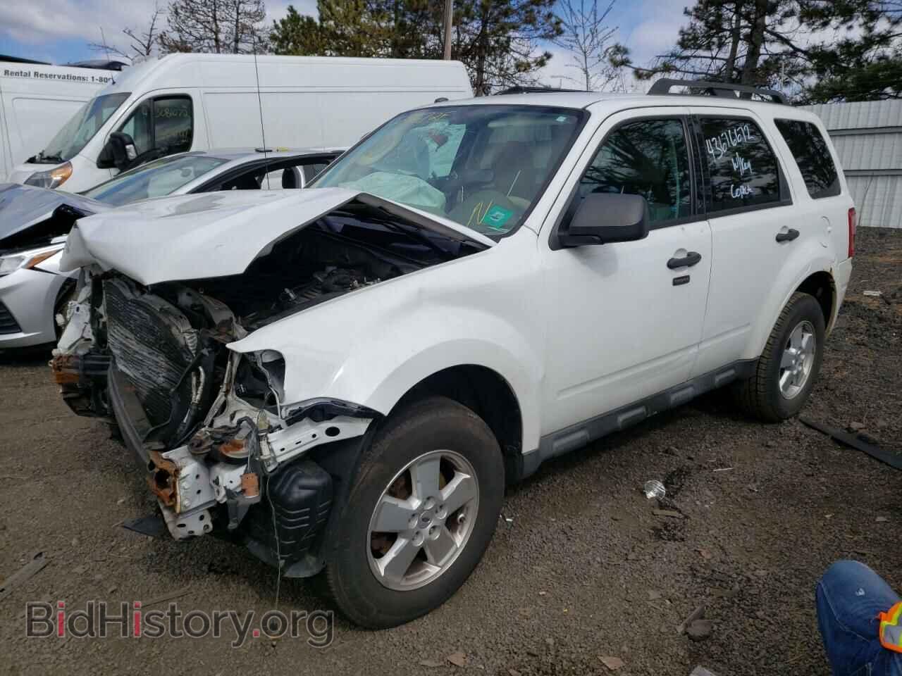 2011 FORD ESCAPE - VIN: 1FMCU9D76BKB26458 - Фото 2