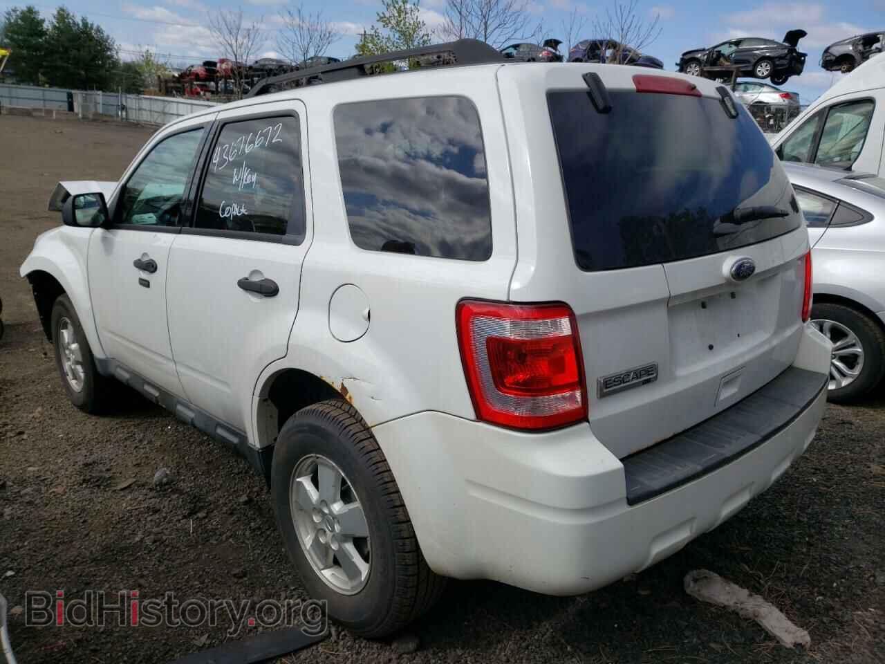 2011 FORD ESCAPE - VIN: 1FMCU9D76BKB26458 - Фото 3