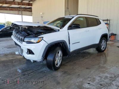 2023 Jeep COMPASS Latitude, белый — VIN 3C4NJDBN2PT561431, Copart