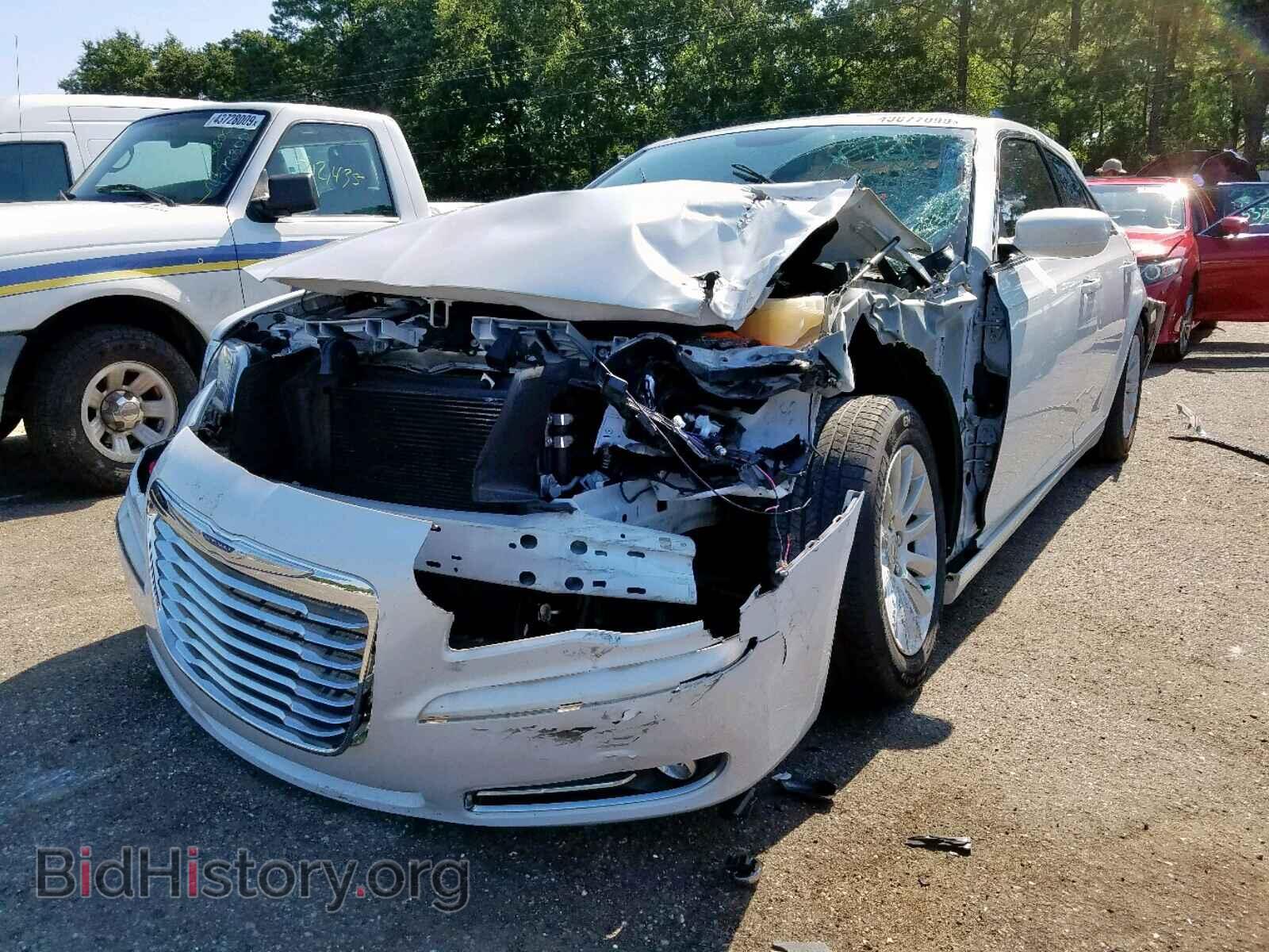 2014 CHRYSLER 300 - VIN: 2C3CCAAG3EH255335 - Фото 2