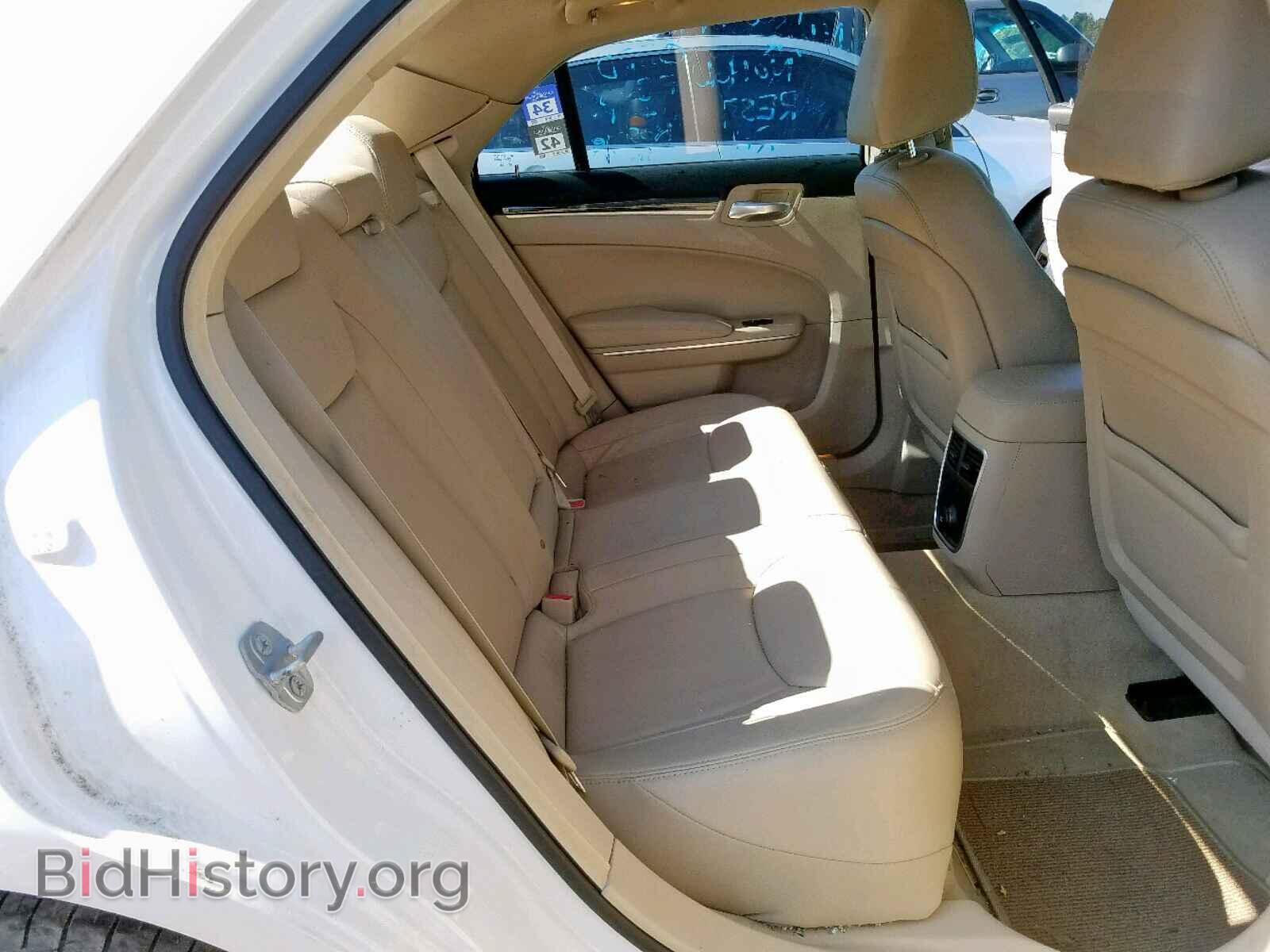 2014 CHRYSLER 300 - VIN: 2C3CCAAG3EH255335 - Фото 6