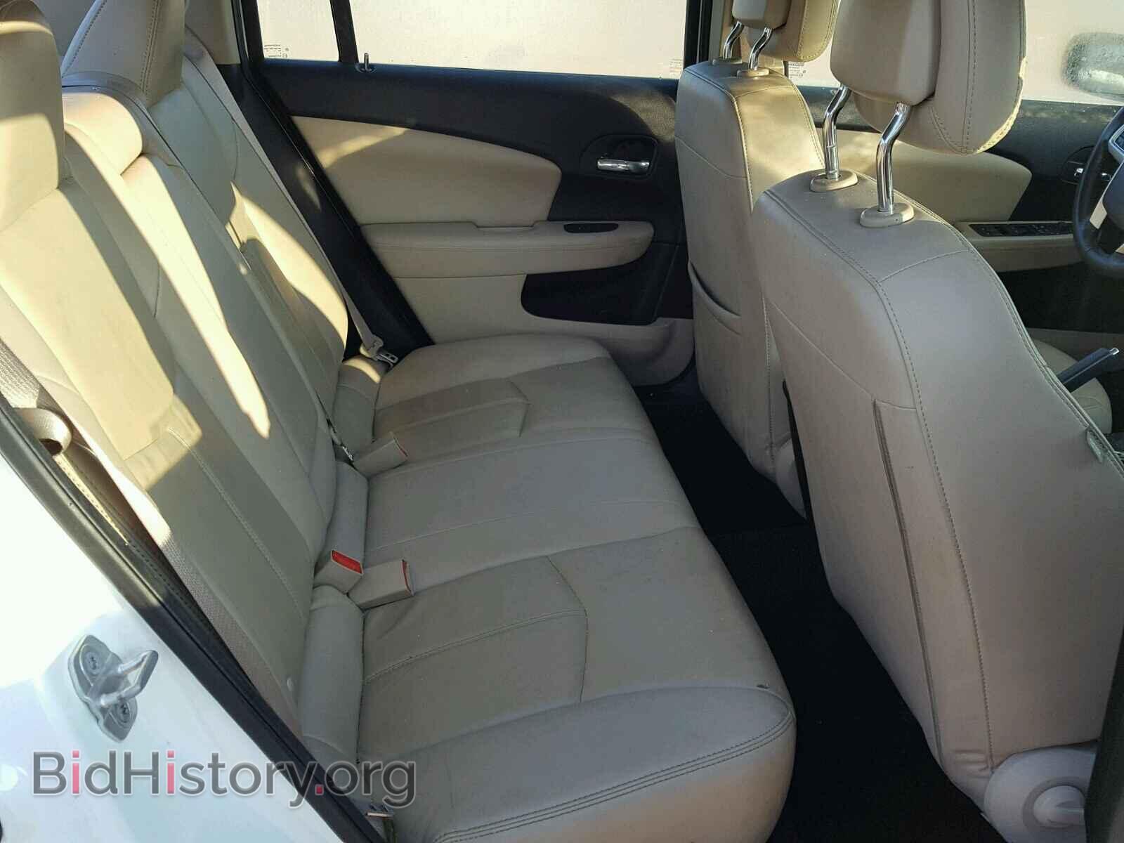 2011 CHRYSLER 200 - VIN: 1C3BC2FG9BN619044 - Фото 6
