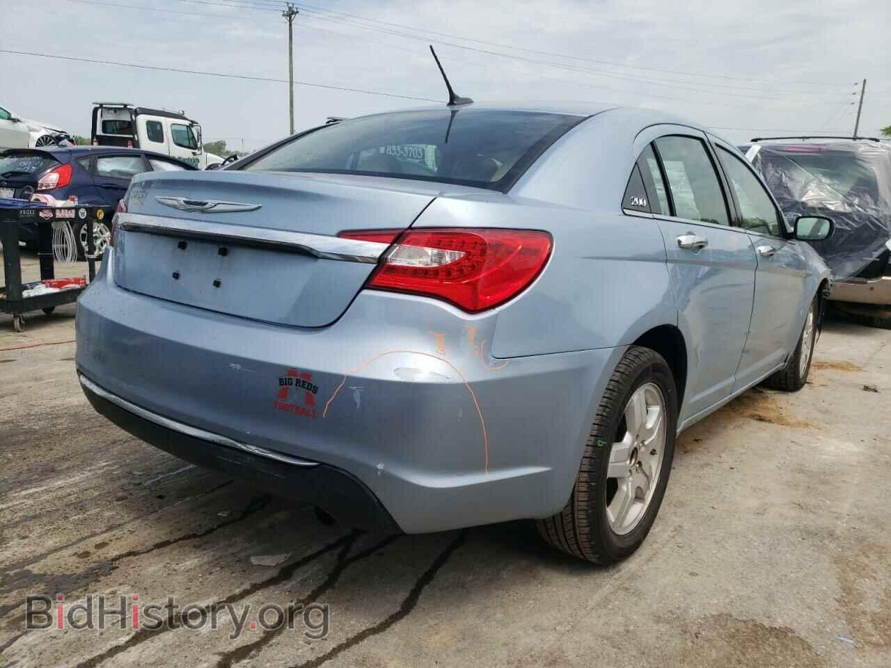 2012 CHRYSLER 200 - VIN: 1C3CCBCB0CN304566 - Photo 4