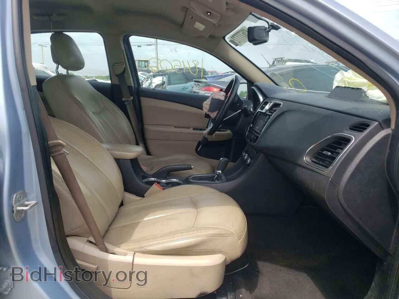 2012 CHRYSLER 200 - VIN: 1C3CCBCB0CN304566 - Photo 5