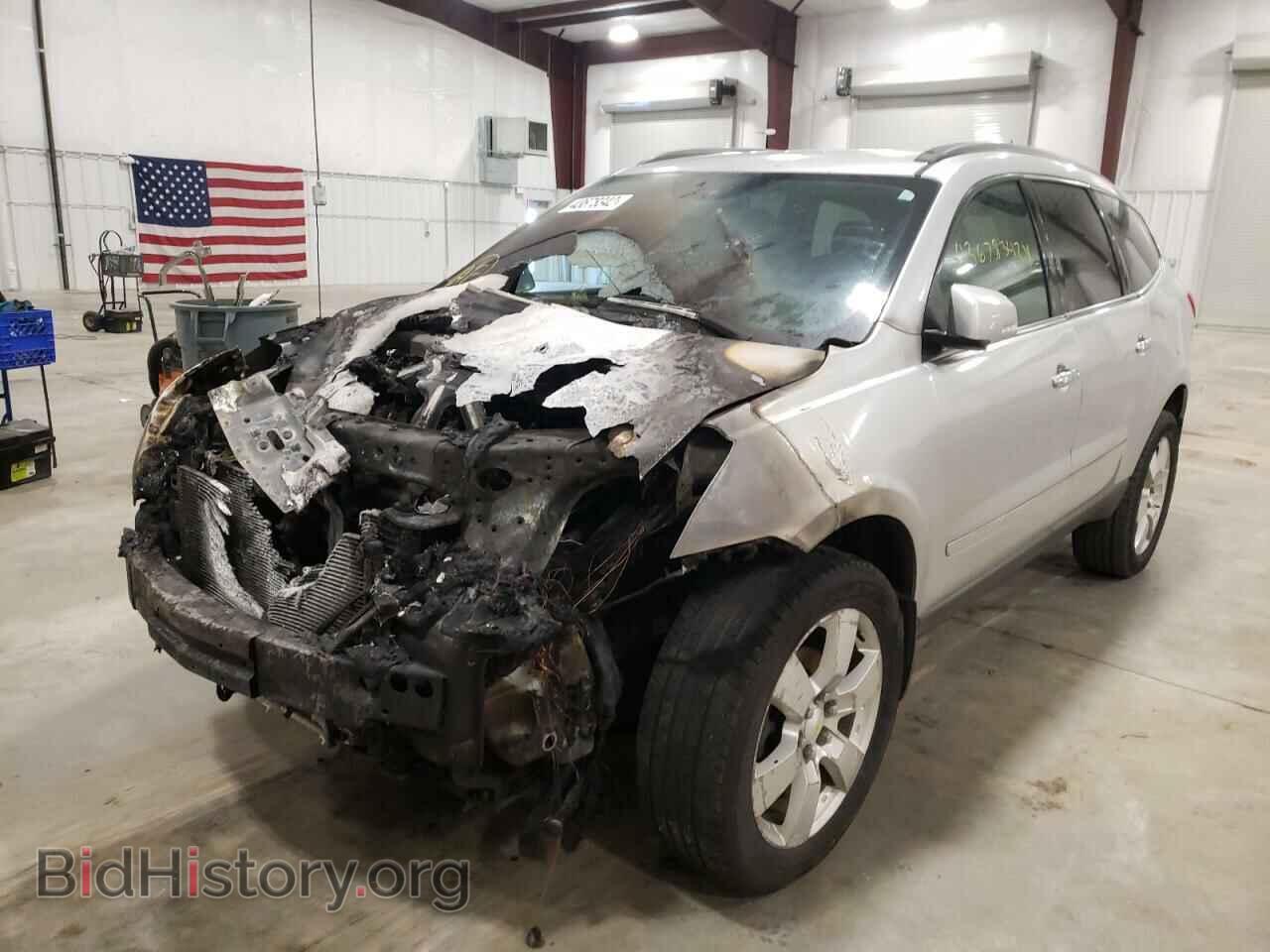 2012 CHEVROLET TRAVERSE - VIN: 1GNKRLED2CJ287665 - Фото 2