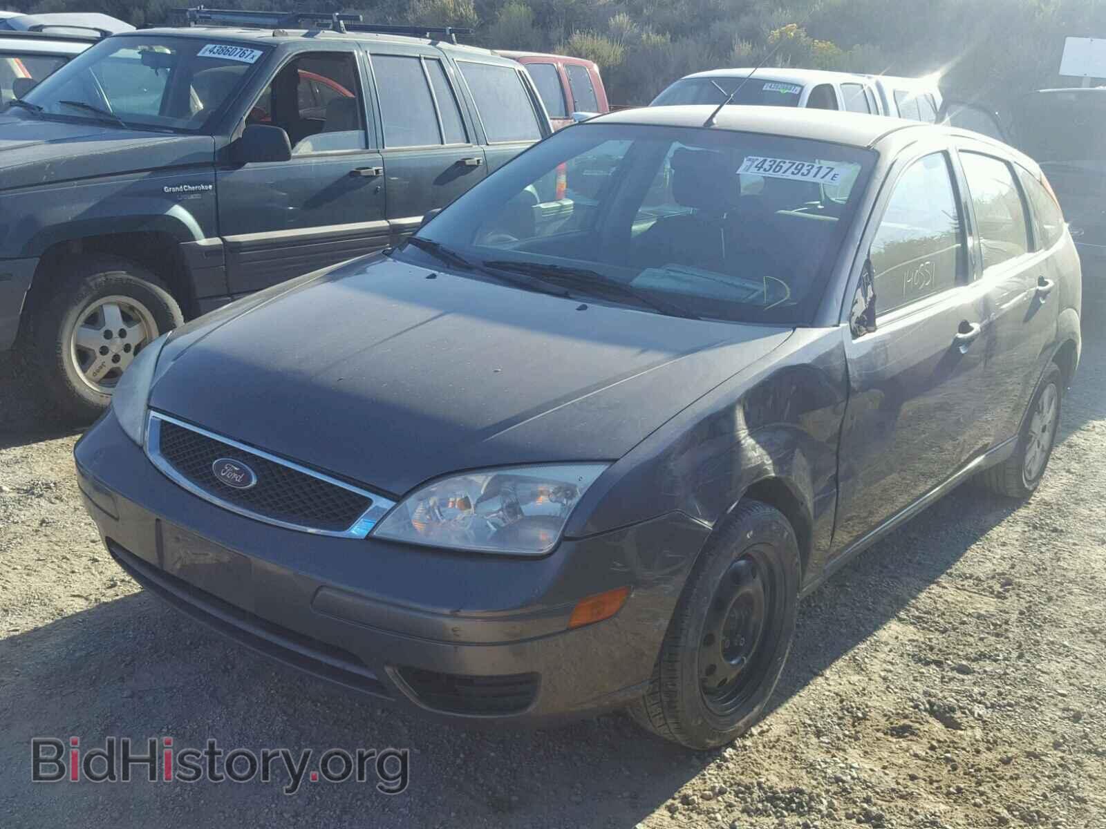 2007 FORD FOCUS - VIN: 1FAHP37N57W299435 - Фото 2